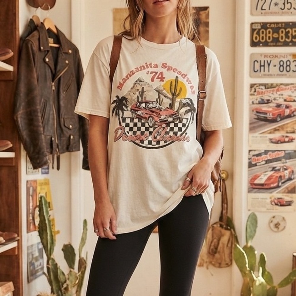Altar'd State‎ Manzanita Speedway 74 Desert Classic Graphic Tee White Medium
